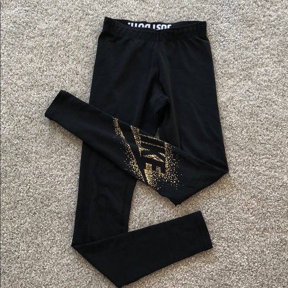 Nike yoga pants - Picture 2 of 3